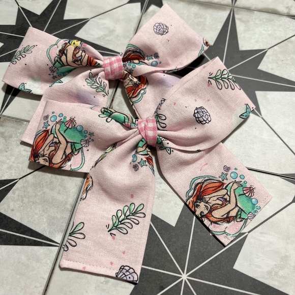 Under the Sea Pink Hairbows - Picture 1 of 2
